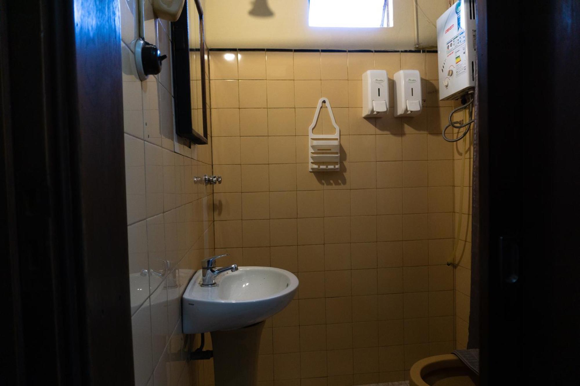 Mi Casa Es Tu Casa Apartment Melo Luaran gambar